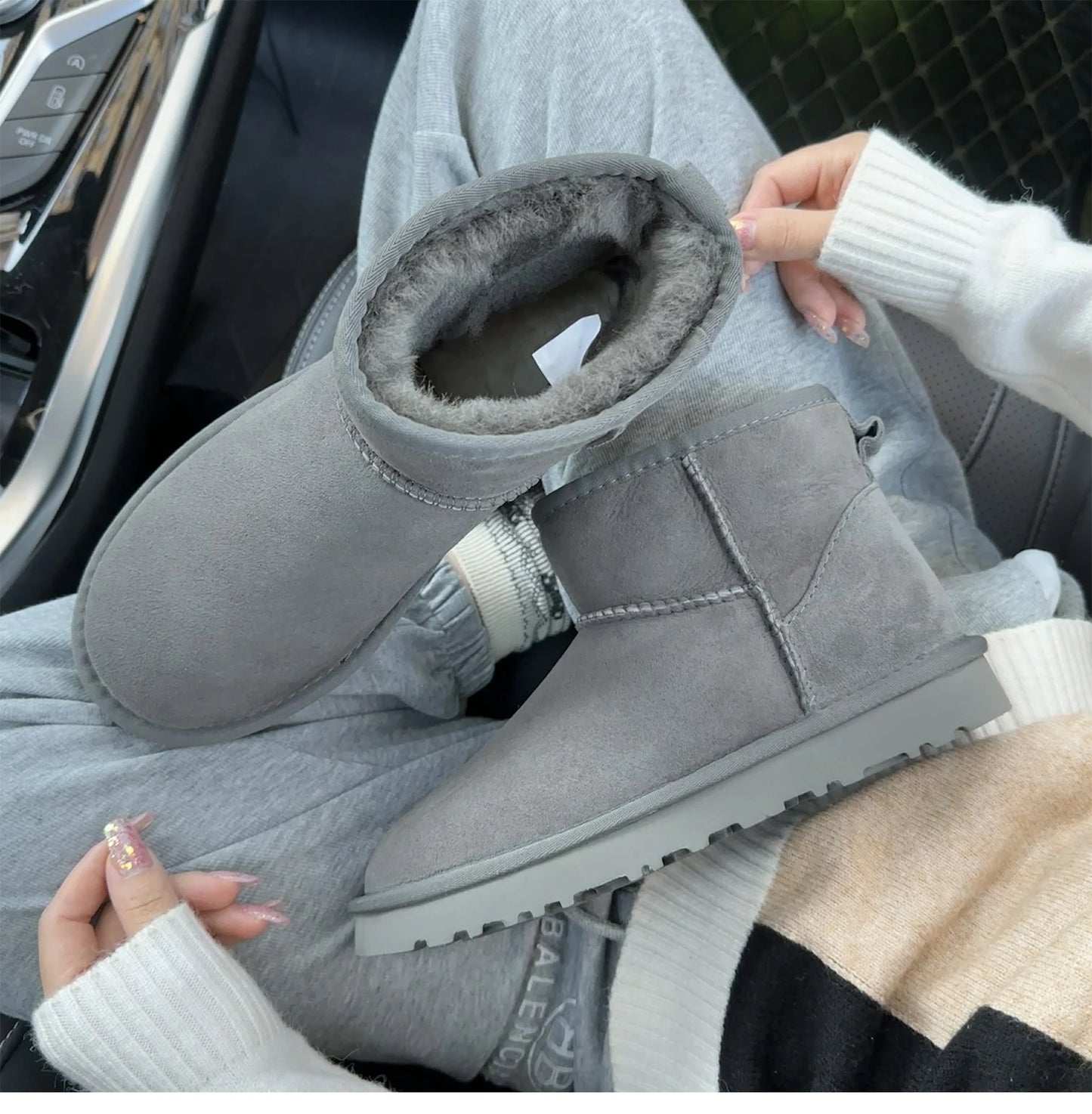 Winter Thick and Warm Boots for Women and Men, Real Leather and Fur, Mens and Women's Sheepskin and Wool Integrated