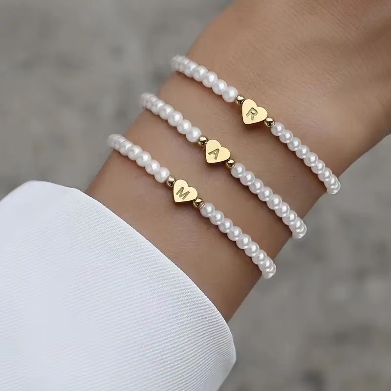 Personalized Initial Pearl Bracelet for Women – Elegant A–Z Letter Charm Link Bracelet Jewelry Gift