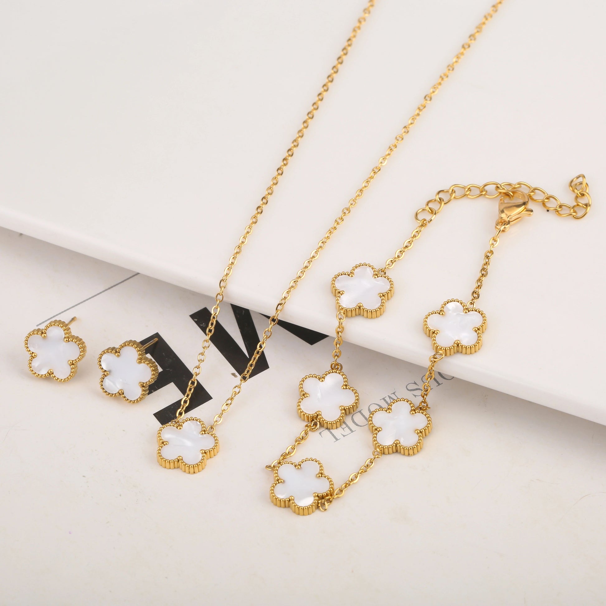 Luxury Gold Plated Clover Bracelet  Adjustable Stainless Steel 316L Flower Jewelry For Women 12