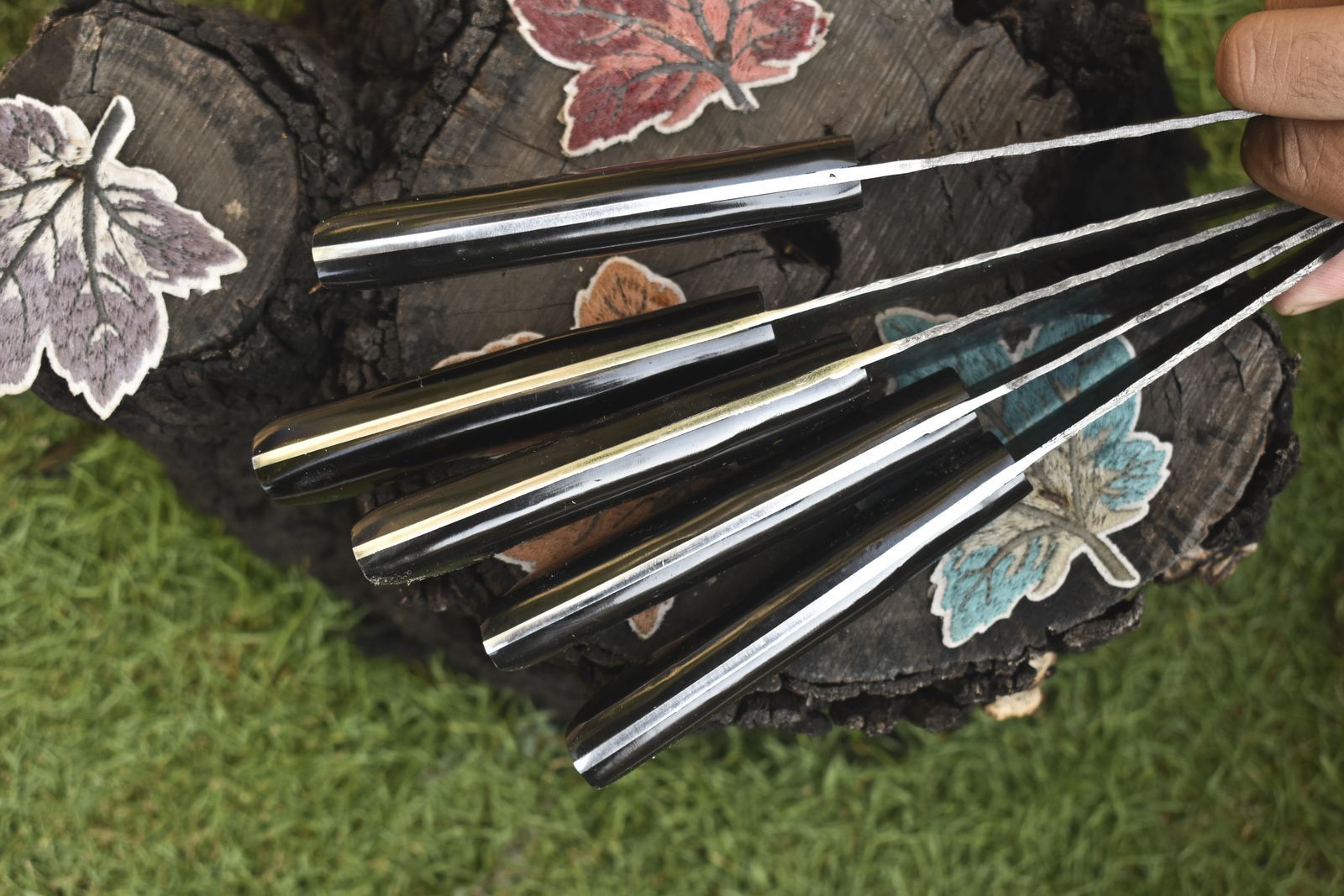 Outdoor Bushcraft Chef Knife Set  5 Forged Twist Damascus Hardwood Knives 1