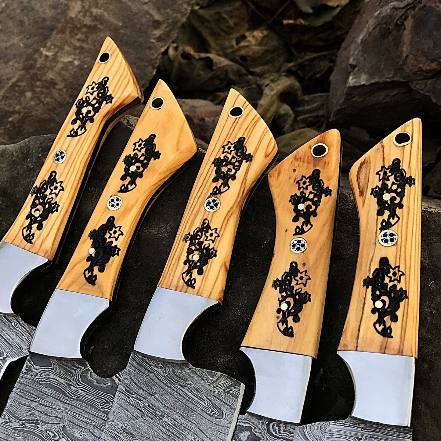 Professional Kitchen Damascus Chef Knives  5 Forged Twist Pattern Blades 1