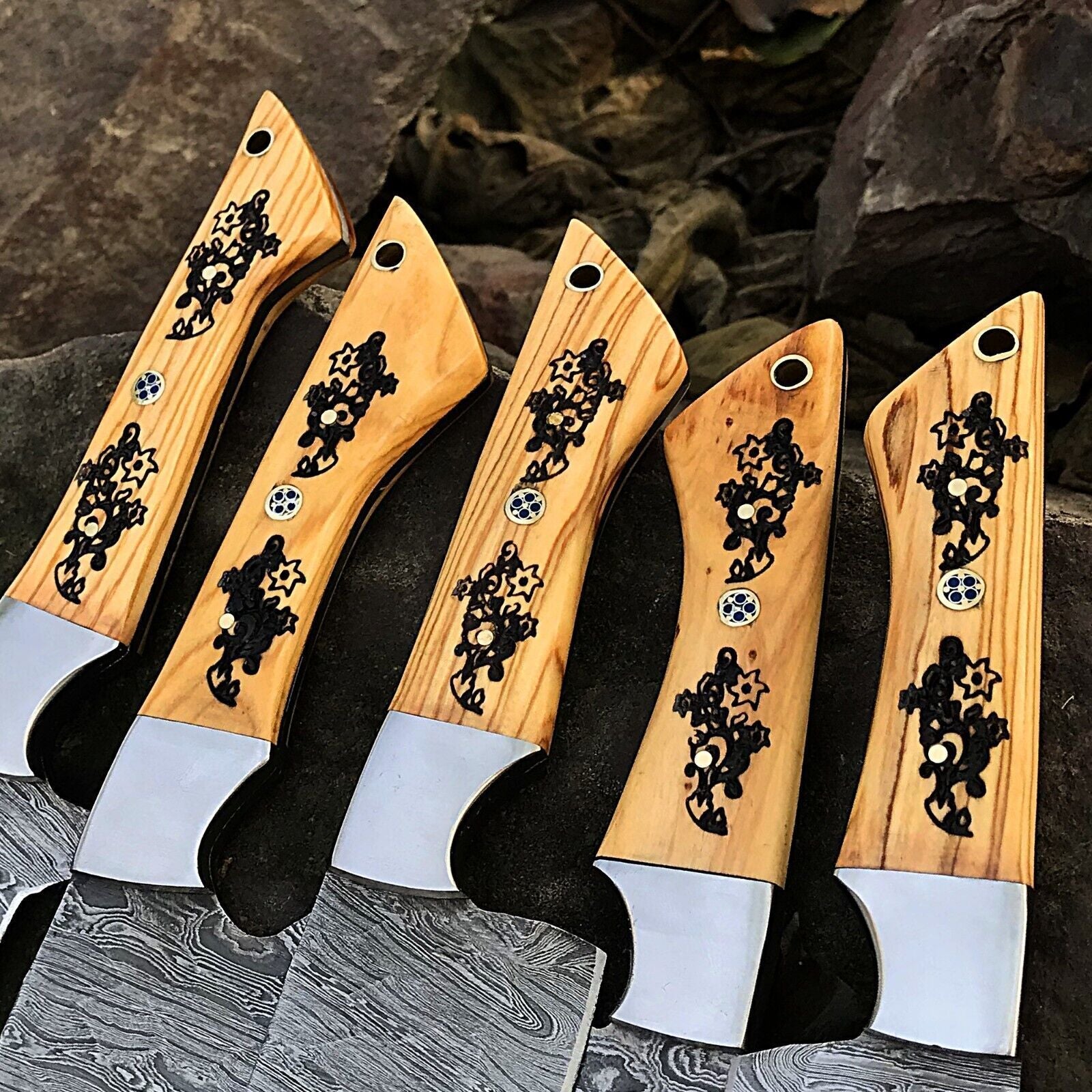 Professional Kitchen Damascus Chef Knives  5 Forged Twist Pattern Blades 1