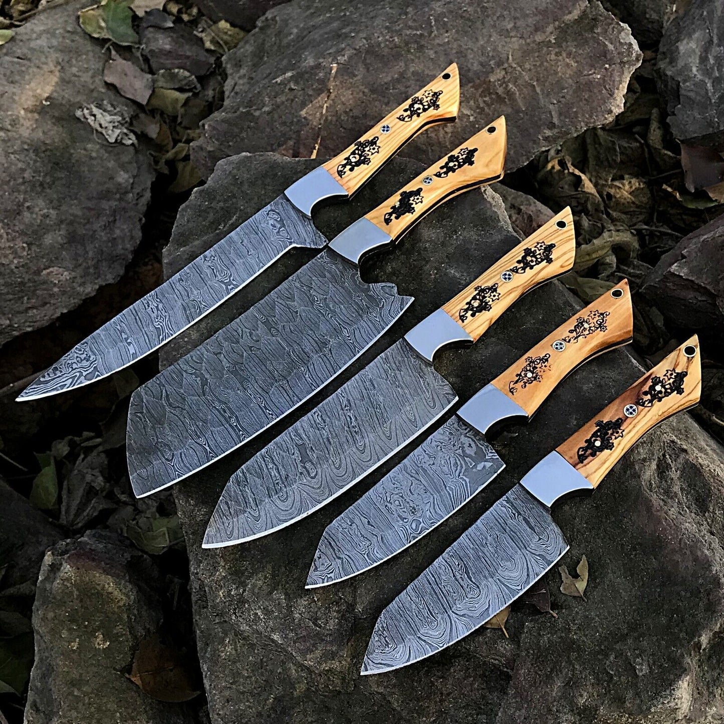 Professional Kitchen Damascus Chef Knives | 5 Forged Twist Pattern Blades