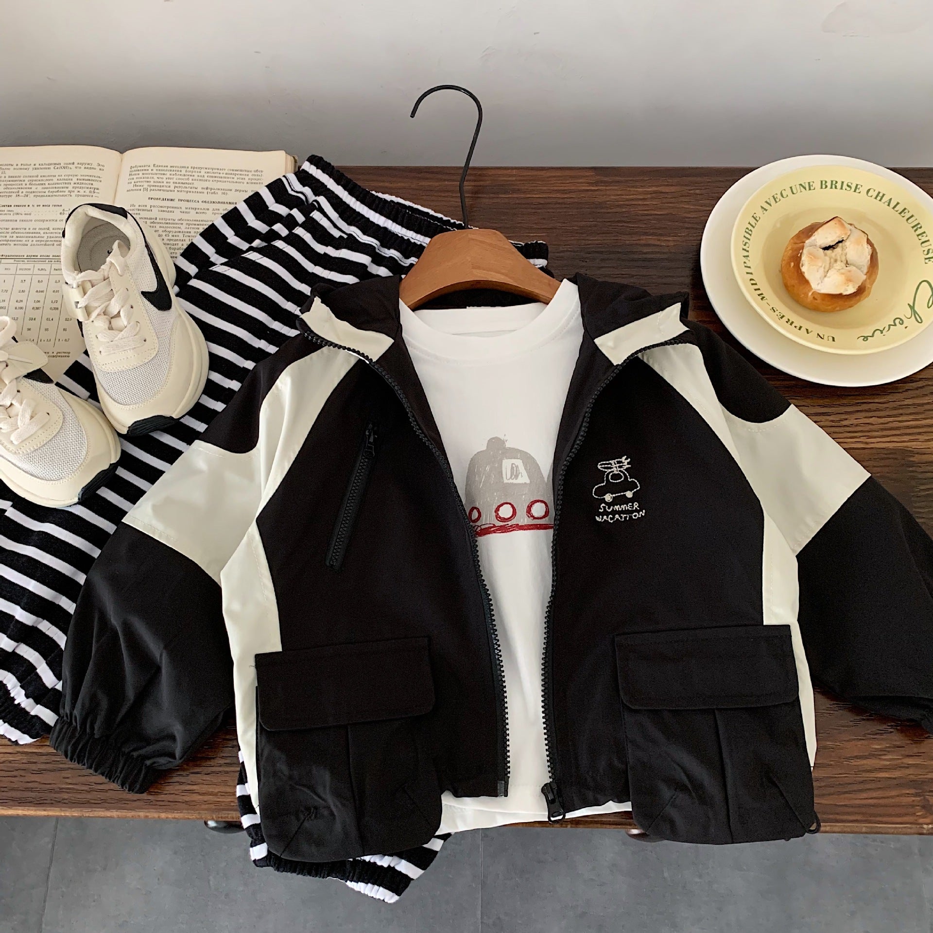 Boys Coat, Cartoon Print Hooded Jacket for Infant to 8 Years, Autumn Casual Zipper Jacket