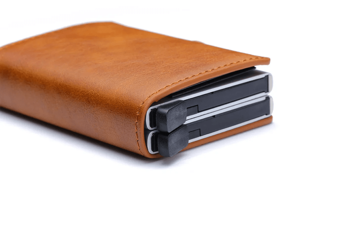 RFID Carbon Fiber Slim Wallet For Men With 14 Card Holders And Money Clip 3