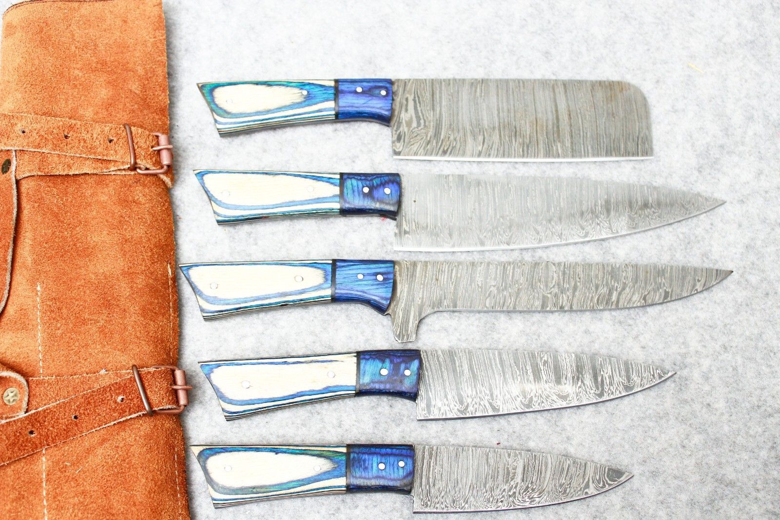 Luxury Damascus Steel 5Pc Chef Knife Collection  Handmade Knives With Leather Cover 1