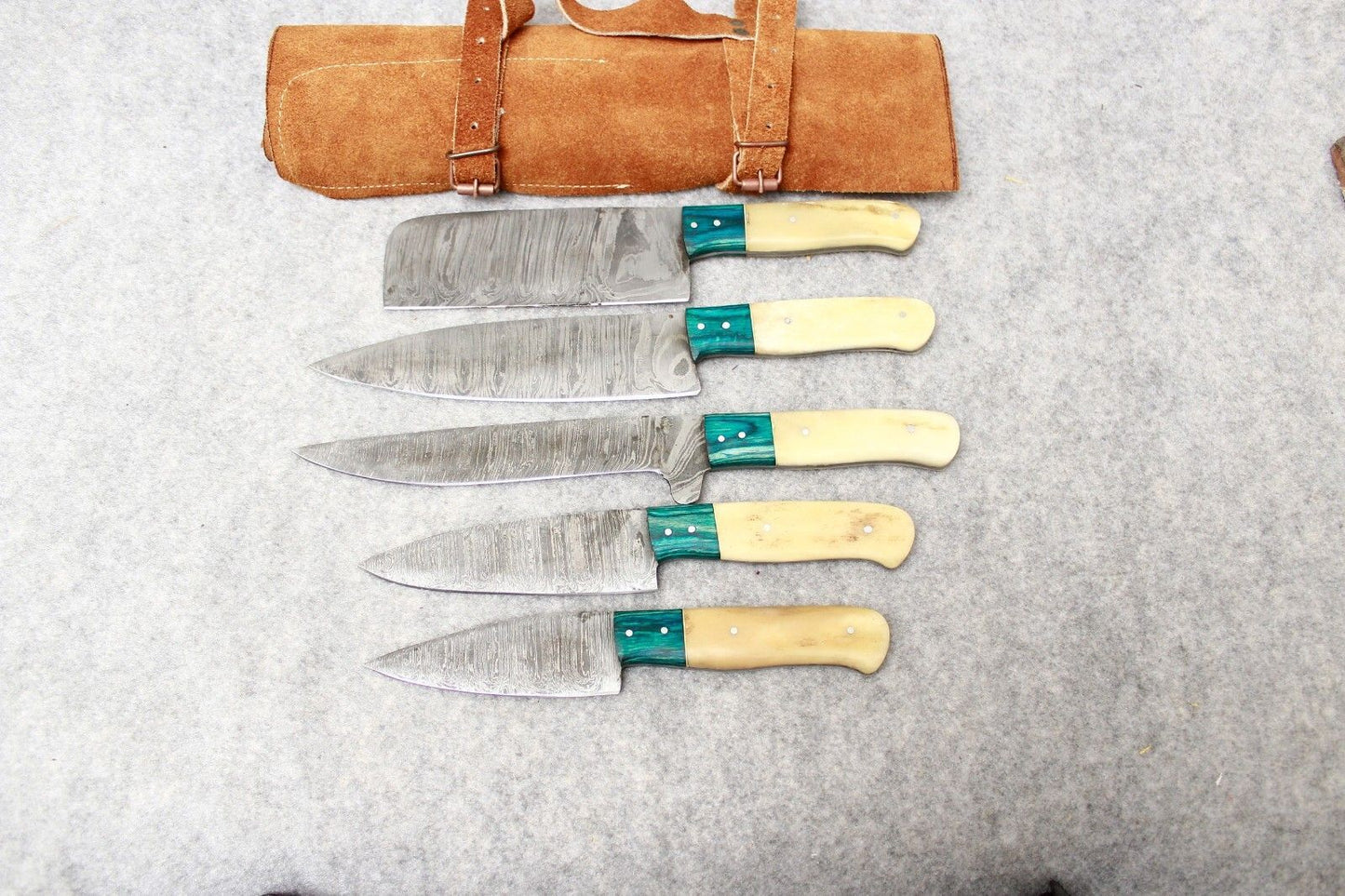 Handcrafted Damascus Steel Chef Knife Set Of 5  Forged Kitchen Knives With Sheath 2