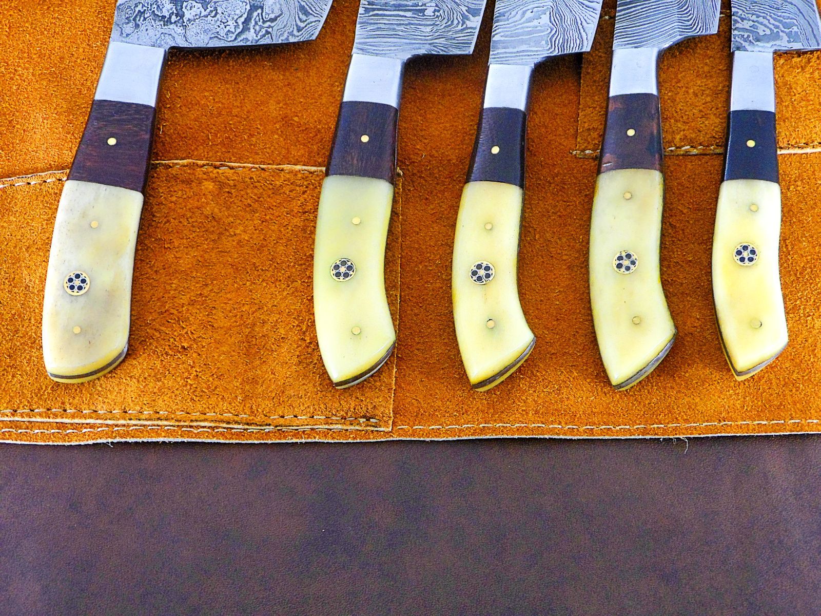 Artisan Damascus Steel Chef Knife Set  5 Pc Handmade Kitchen Knives 1