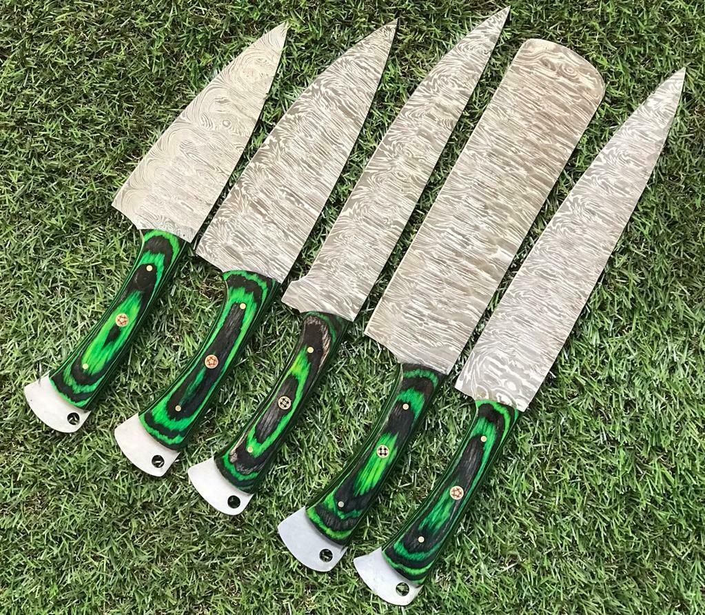 5Piece Handmade Damascus Kitchen Knives Set  Twist Pattern Design 4