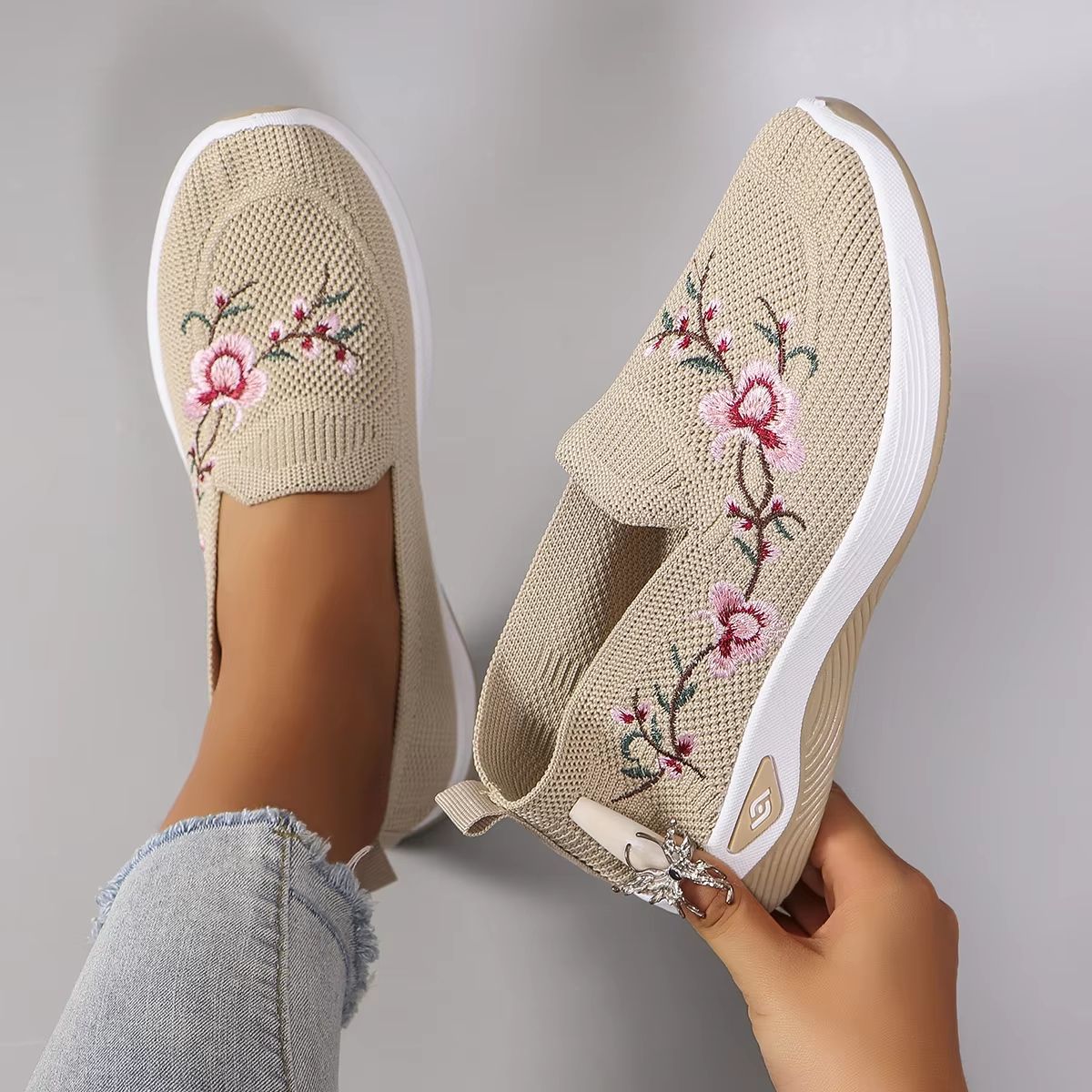 Womens Summer Breathable Mesh Flat Shoes  Lightweight Casual Sneakers For Everyday Comfort 1