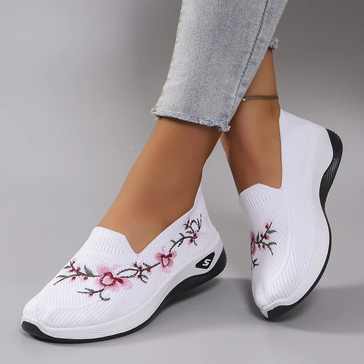 Womens Summer Breathable Mesh Flat Shoes  Lightweight Casual Sneakers For Everyday Comfort 4