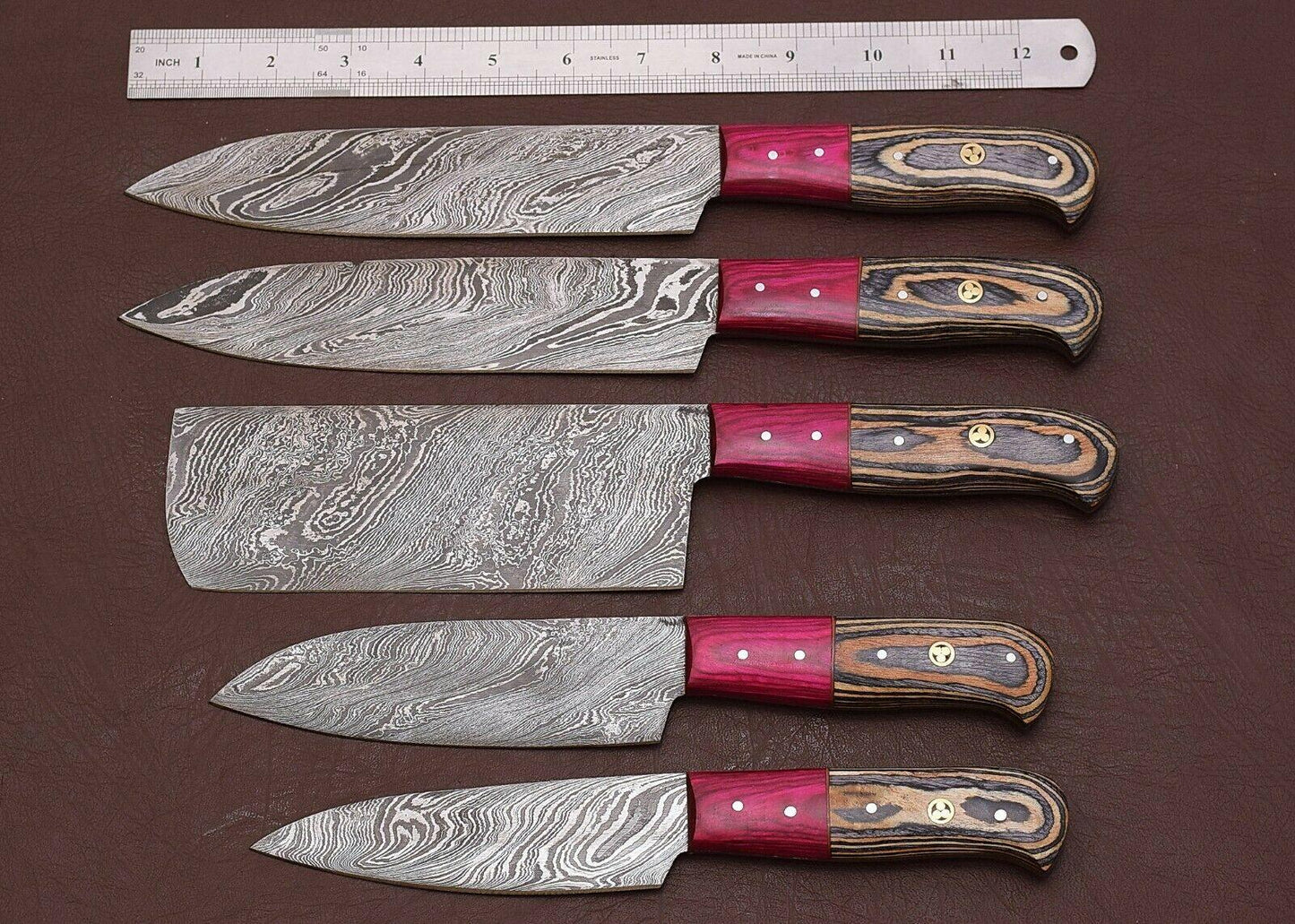 Timeless Craftsmanship  Damascus Steel Chef Knife Set With Wooden Handle 1
