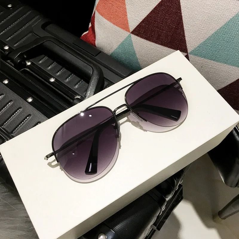 Aviator Metal Frame Sunglasses With UV Protection 5