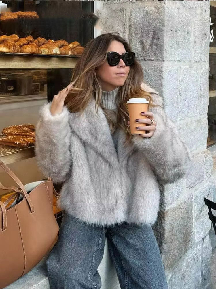 Elegant Women's Faux Fur Coat, Warm Fluffy Jacket, Long Sleeve Lapel Outerwear, Loose High Street Fashion for Autumn