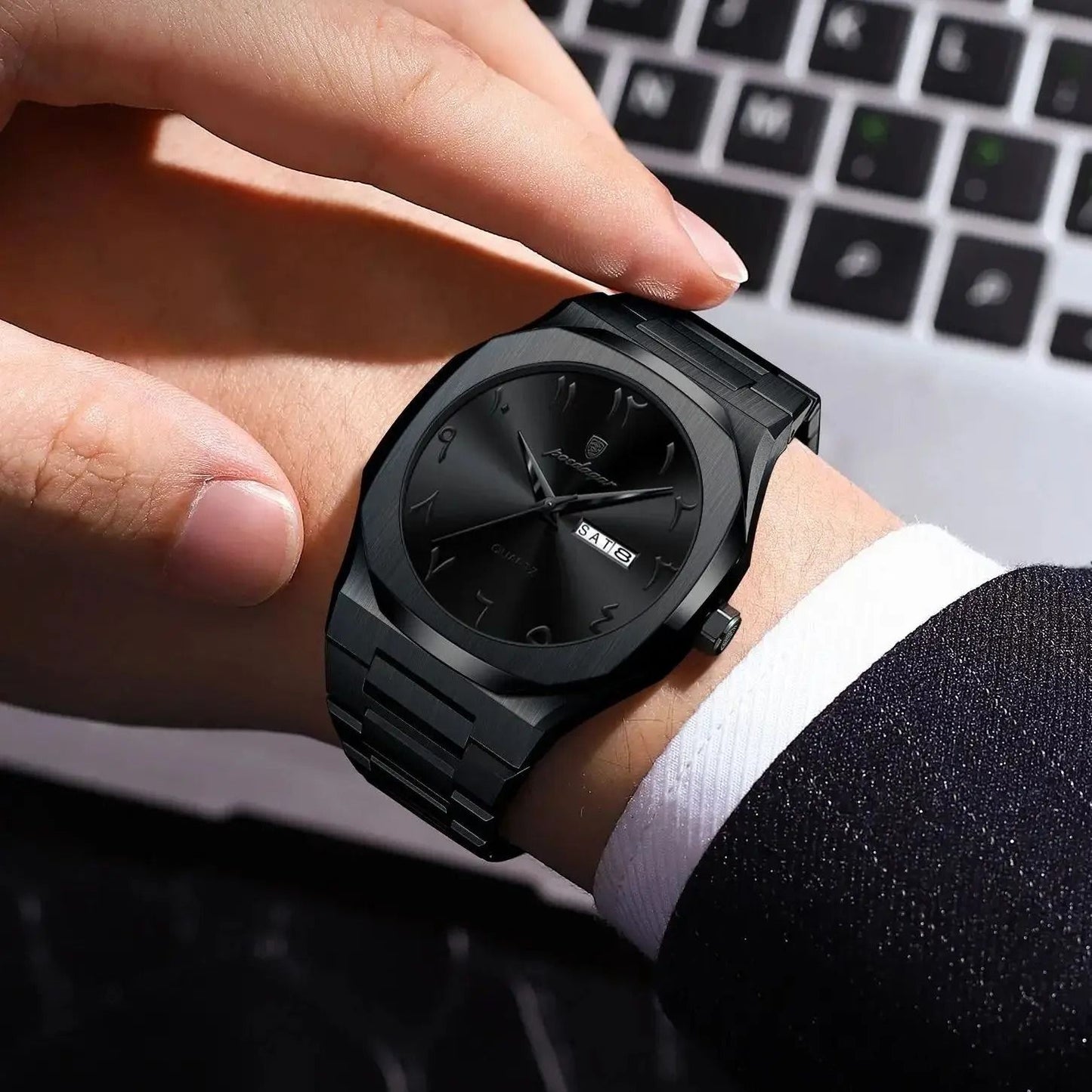 Mens Military Style Watch With Weekday Calendar And Waterproof Design 2