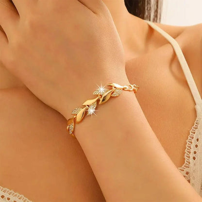 Gold Leaf Crystal Pendant Bracelet with Adjustable Chain