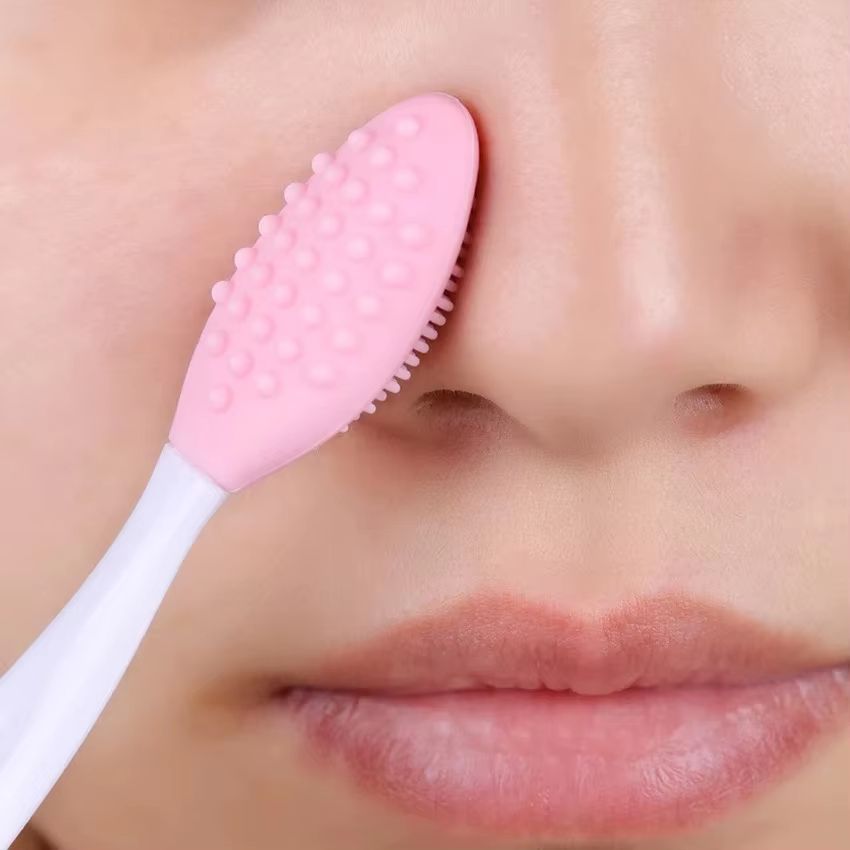 Silicone Face Cleansing Brush with Replacement Heads – Exfoliating Blackhead Removal Tool