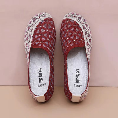 Lightweight SoftBottom SlipOn Shoes For Women  2025 Fashion Comfort 1