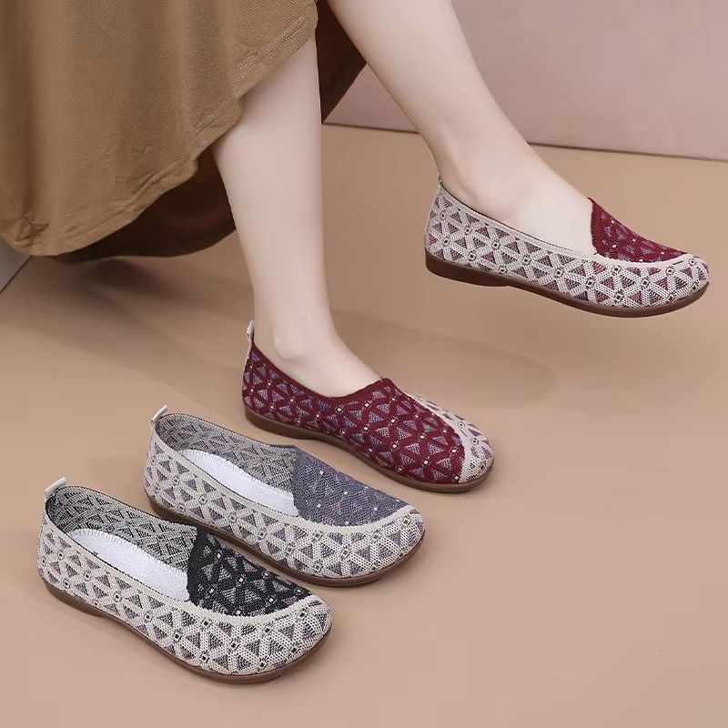 Lightweight SoftBottom SlipOn Shoes For Women  2025 Fashion Comfort 4