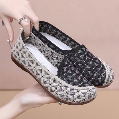 Lightweight SoftBottom SlipOn Shoes For Women  2025 Fashion Comfort 6