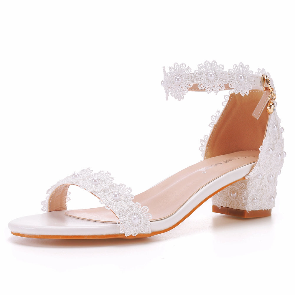 Elegant Crystal Queen Wedding Shoes for Bride, White Lace Pearl Design High Heels for Timeless Bridal Style