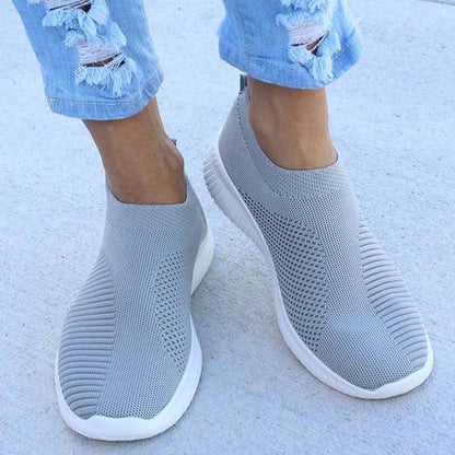 New Casual Womens Sneakers Lightweight Slip On Breathable Vulcanized Walking Shoes For Ladies 2