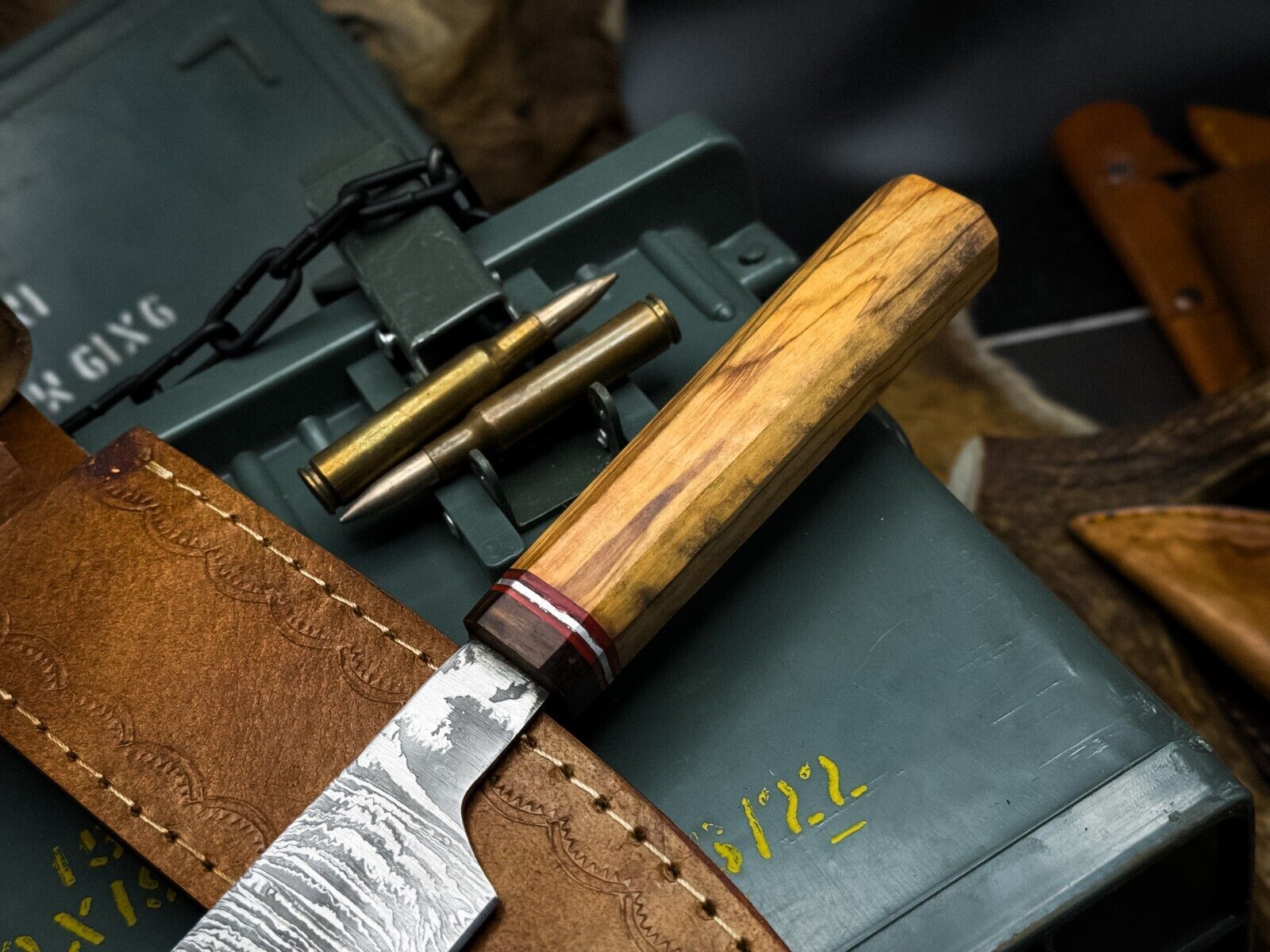 Hand Forged Damascus Steel Kitchen Knife  Full Tang Wooden Handle Chef Blade 1
