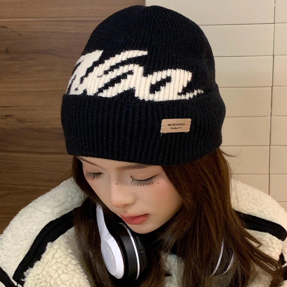 Soft Beanie For Women Solid Color Letter Jacquard New Style Women Fashion Knit Hat Dandy Caphat 3