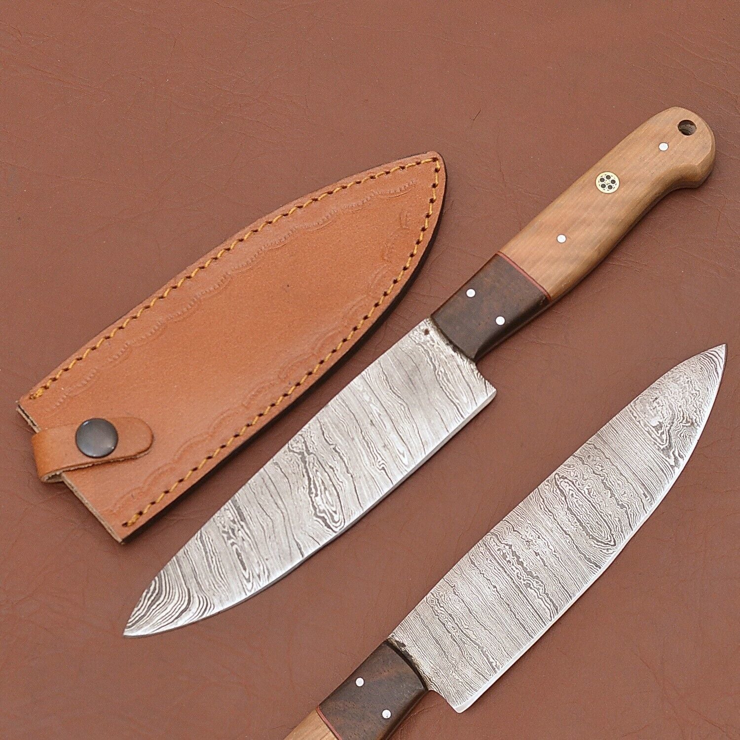 Handmade Damascus Steel Chef Knife – Wooden Handle & Leather Sheath Kitchen Knife