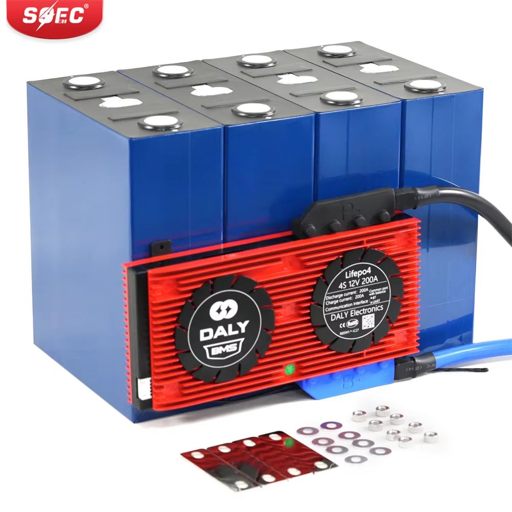 High Capacity 320Ah 32V LiFePO4 Deep Cycle Battery For RVs Solar Systems  Energy Storage 1