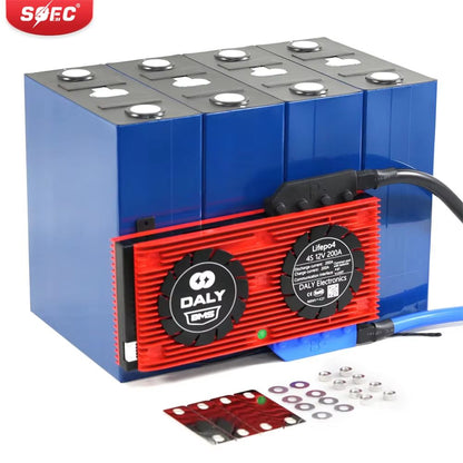 High Capacity 320Ah 32V LiFePO4 Deep Cycle Battery For RVs Solar Systems  Energy Storage 1