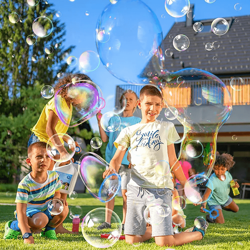 BubbleJoy Outdoor Bubble Blowing Set For Kids And Families 4