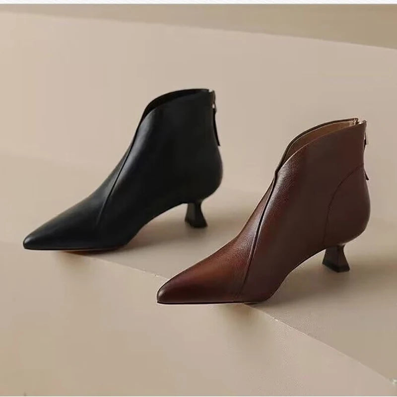 Stylish Autumn Winter Pointed Toe Women Ankle Boots, Fashion Vintage Short Booties with Square Heels and Zippers