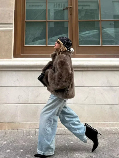Elegant Womens Faux Fur Short Jacket, Stand Collar, Single Breasted Loose Coat, 2025 High Street Fashion