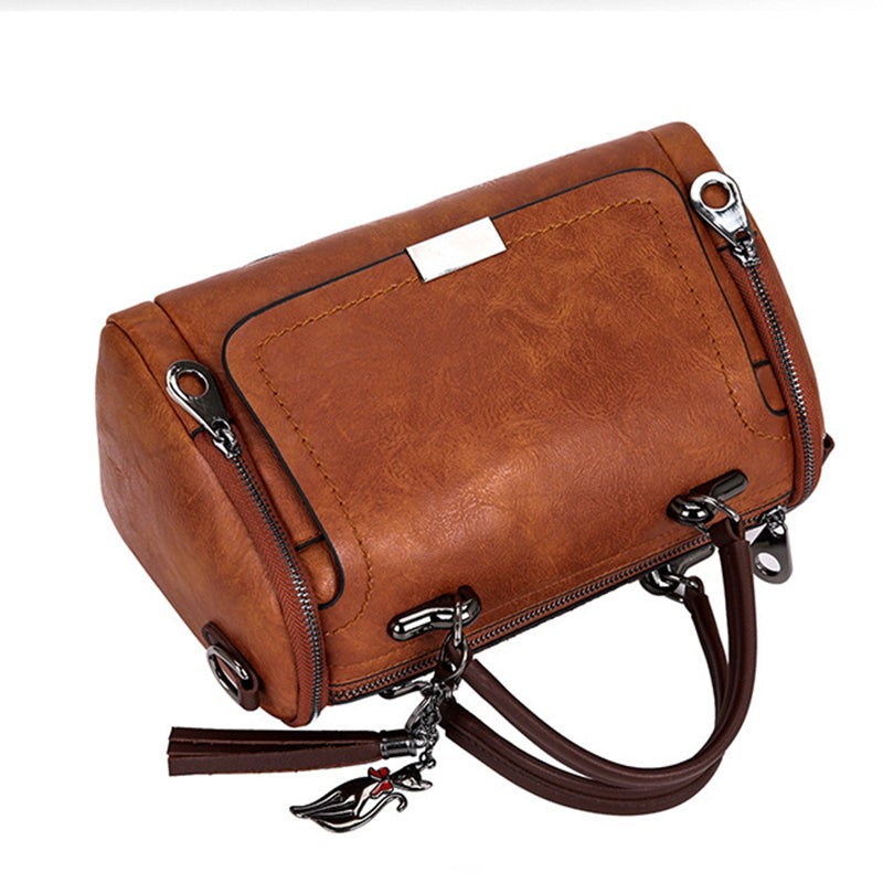 Tassel Decor Women's Large Capacity Shoulder Bag Fashion Zipper Crossbody Bag With Removable Strap Boston Handbag.