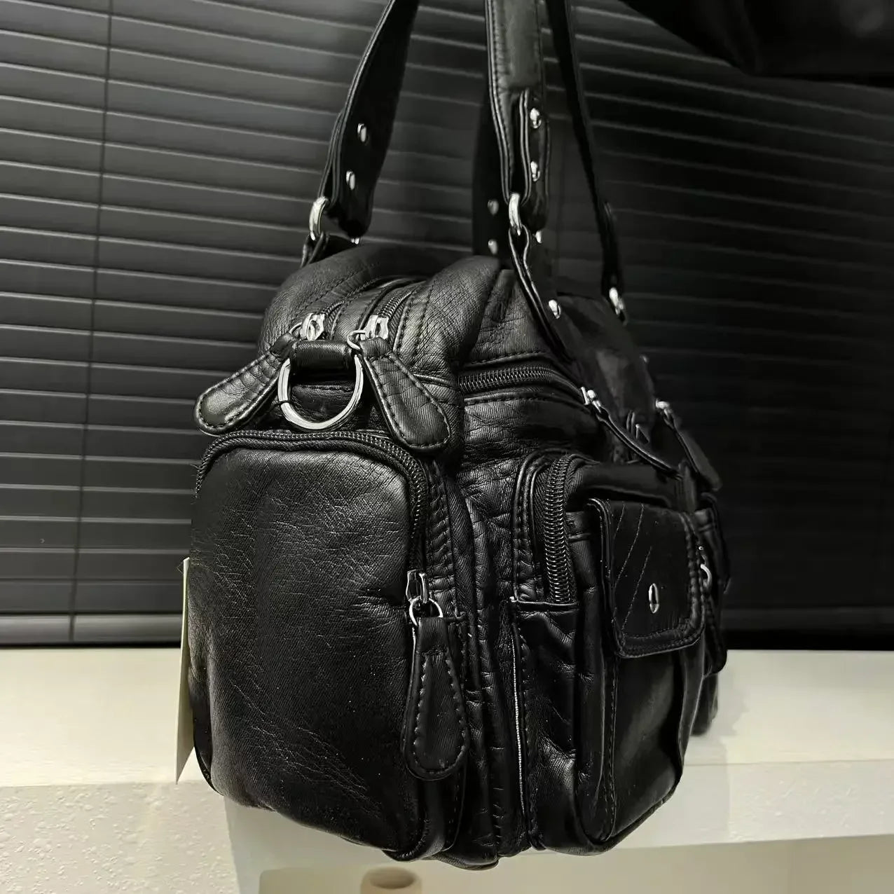 Retro Vintage, Ladies Fashionable, Hot Girl Motorcycle Tote Bag, Large Capacity Washed Vegan Leather Shoulder Bag