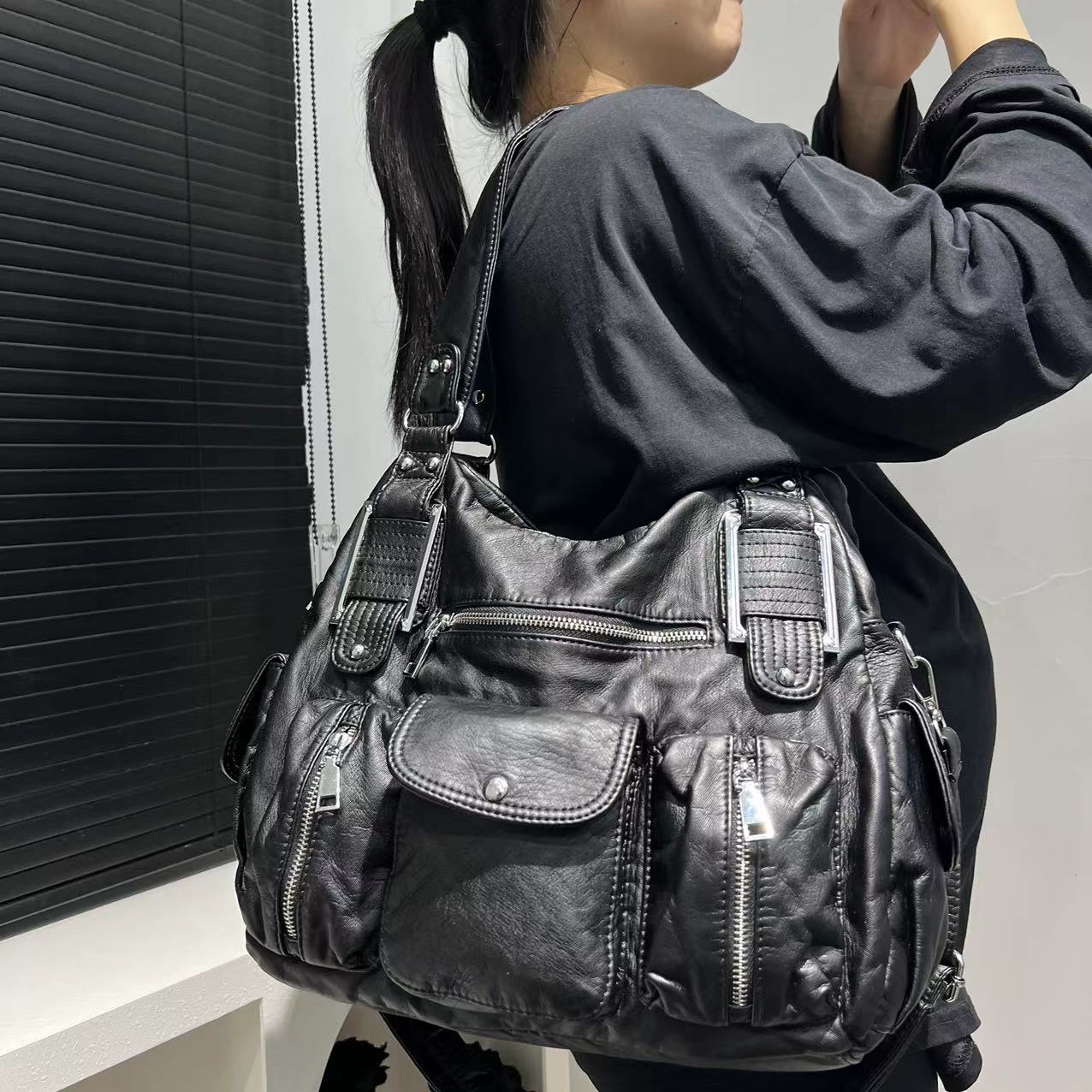Hot Girl Motorcycle Crossbody Bag, Women's Fashion Shoulder Bag, Old Lychee Pattern Multi-Pocket Style