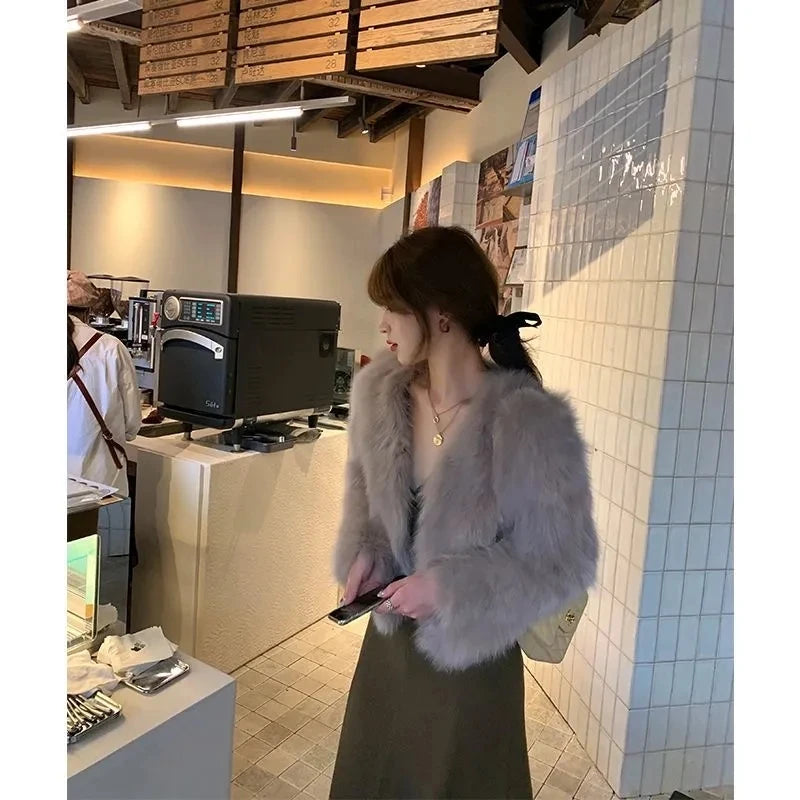 Womens Faux Fur Coat Short Loose Winter Jacket New Fashion Casual Imitation Fox Fur Comfortable Fem 1