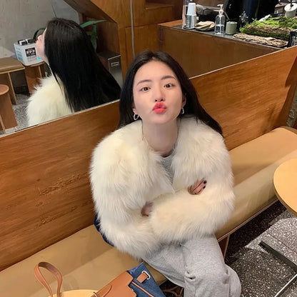 Womens Faux Fur Coat Short Loose Winter Jacket New Fashion Casual Imitation Fox Fur Comfortable Fem 3