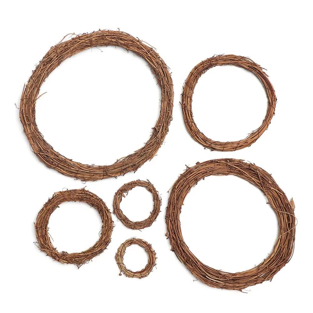 EverJoy Christmas Artificial Wreath  Handmade Wicker Vine Rattan Garland For Holiday Home  Party De 2