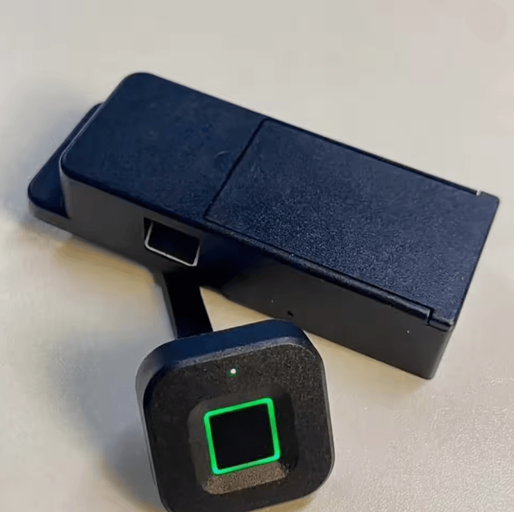 SmartSecure Biometric Fingerprint Cabinet Lock 2