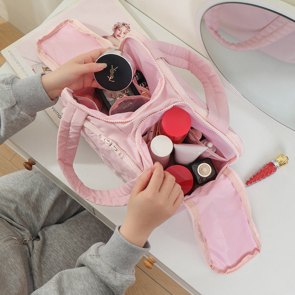 Lightweight Makeup Bag for Women, Large Capacity Travel Cosmetic Pouch, Portable Wash Bag, Handheld Toiletry Organizer