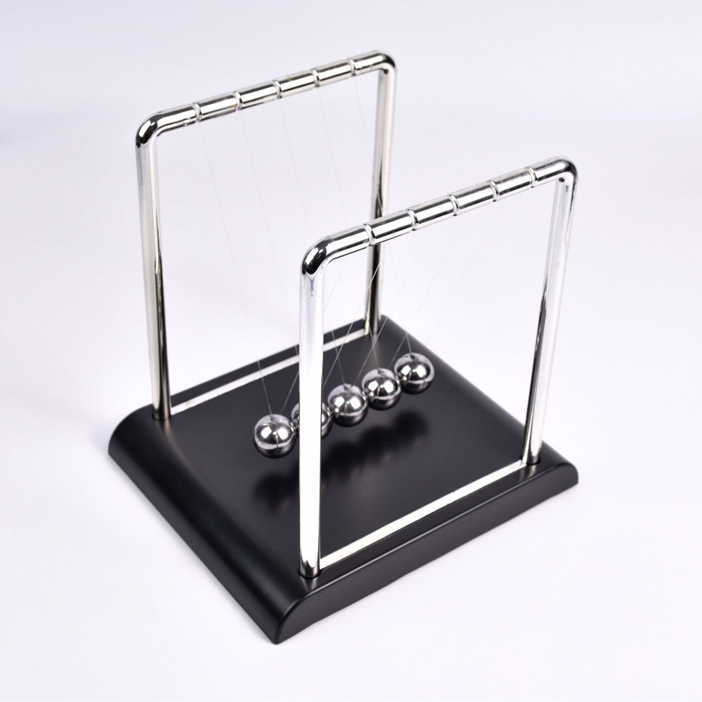 Creative Mini Ornament, Newton's Cradle Balance Balls, Continuous Collision Ball for Office Desk, Perpetual Motion Toy