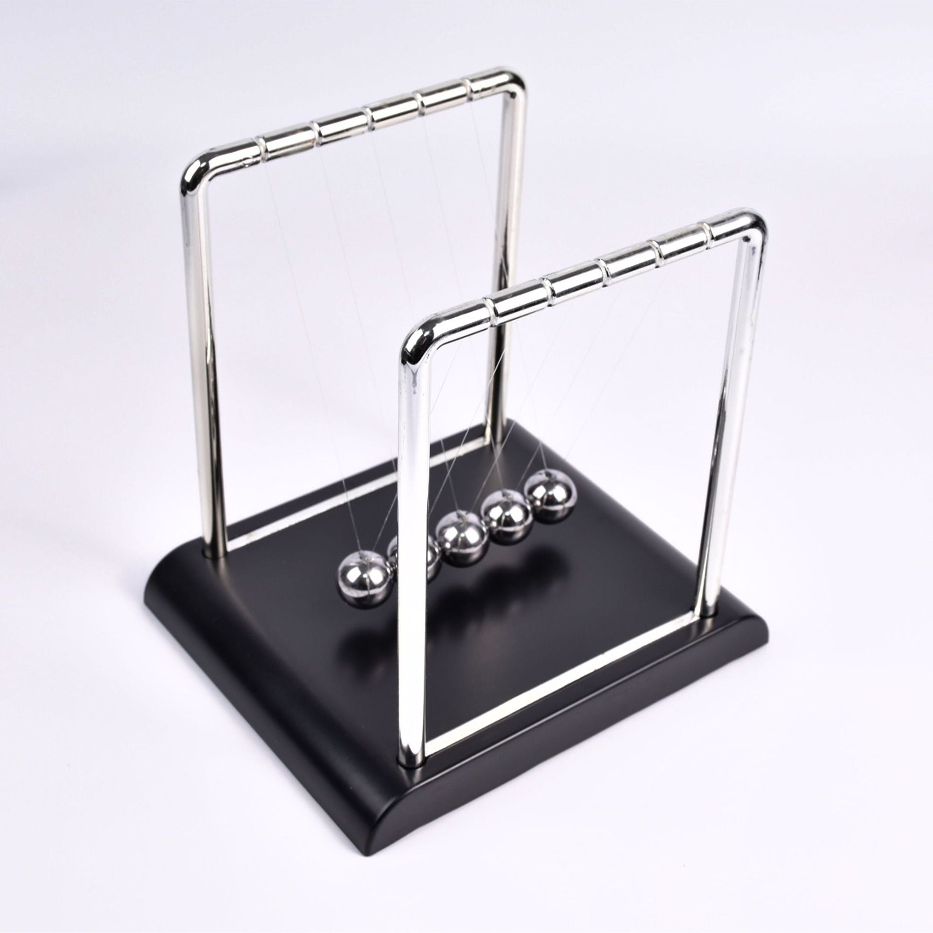 Creative Mini Ornament, Newton's Cradle Balance Balls, Continuous Collision Ball for Office Desk, Perpetual Motion Toy