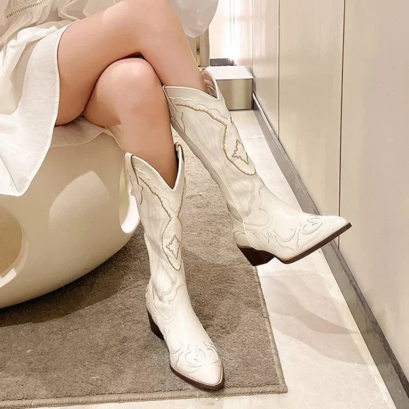 Embroidered Vintage Square Head Thick Heel Cowboy Boot for Women, Stylish Autumn Western Cowboy Boots with Side Zipper