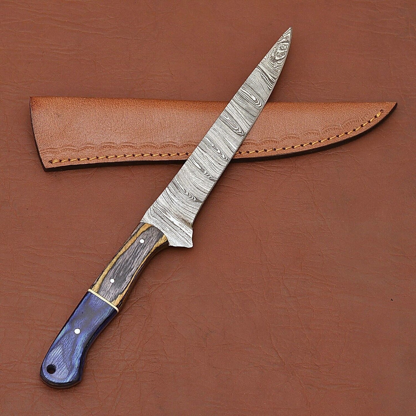 Custom Handmade Damascus Steel Knife  Luxury Chef Fillet Blade With Leather Sheath 1