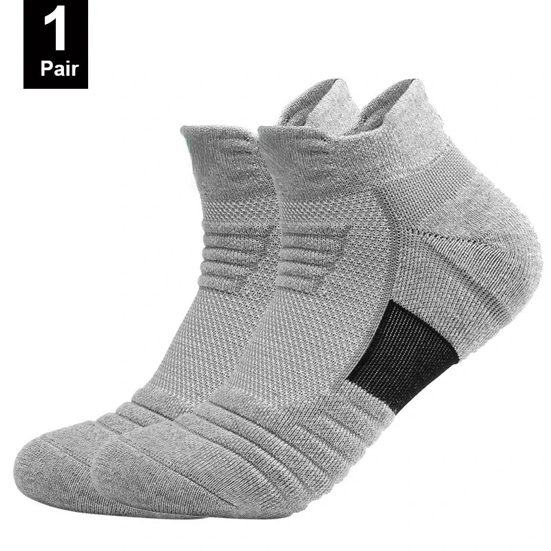 Sports Running and Basketball Socks, New Fitness Flight Short Tube Design with Towel Bottom, Solid Black Comfort