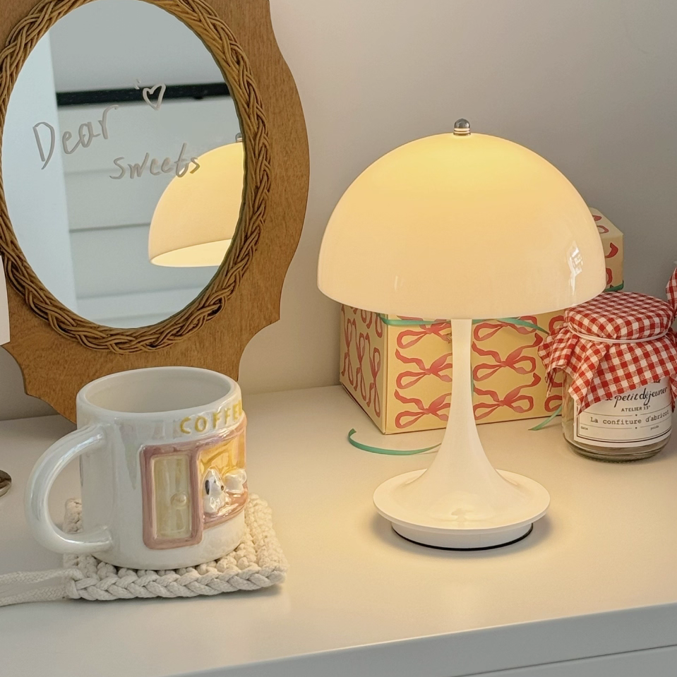 Portable Rechargeable Mushroom Table Lamp, Simple Modern LED Night Light, ABS Decoration