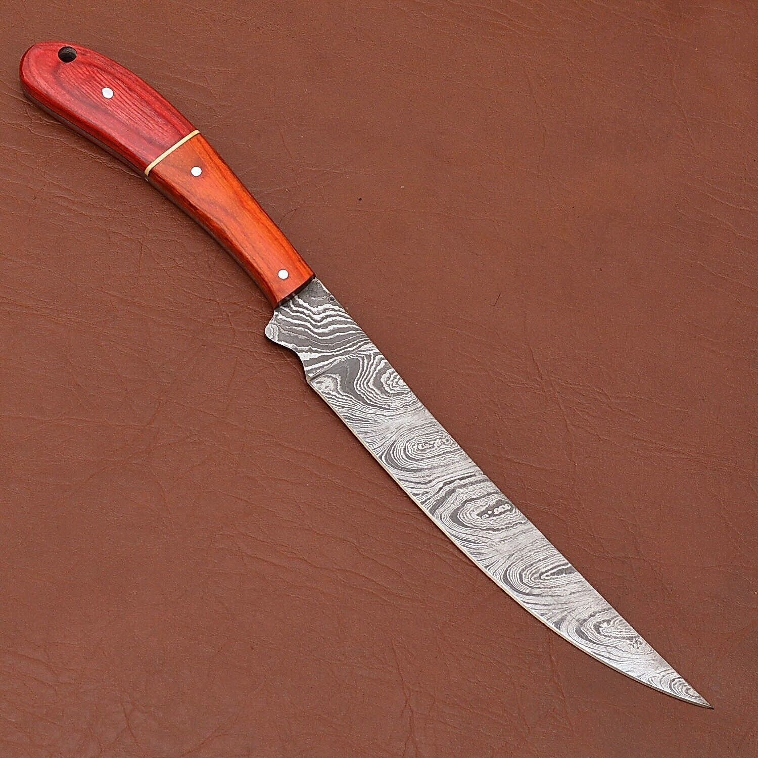 Custom Damascus Steel Kitchen Knife  Sharp 7 Blade For Professional Use 1