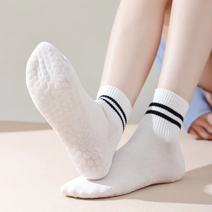 Womens Professional Yoga Socks With Silicone Grip NonSlip Cotton Pilates  Fitness Socks 3
